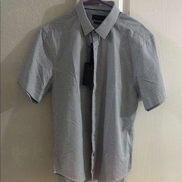 Carven Black and White Casual Button Down Shirt. XL - Picture 5 of 8